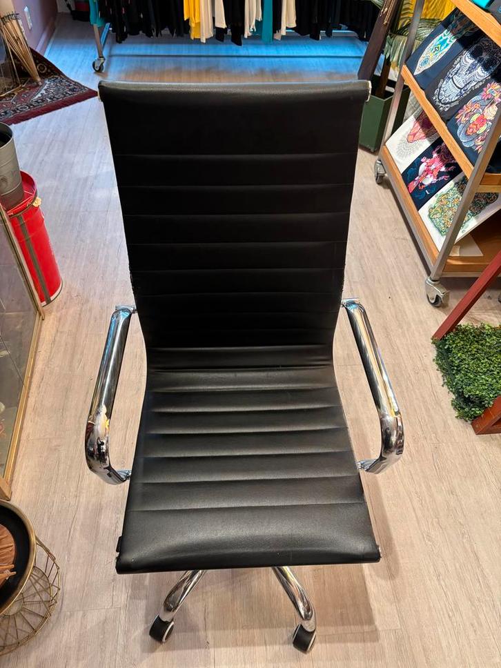 Strakke zwarte bureaustoel, Huis en Inrichting, Bureaustoelen, Gebruikt, Bureaustoel, Zwart, Ophalen