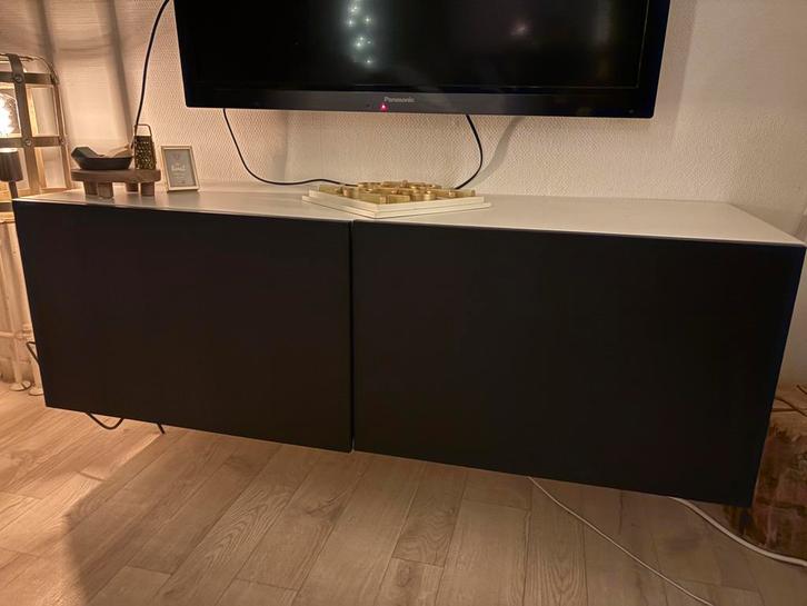 Tv meubel Bestå Ikea, Huis en Inrichting, Kasten | Dressoirs, Gebruikt, 100 tot 150 cm, 25 tot 50 cm, Met deur(en), Ophalen