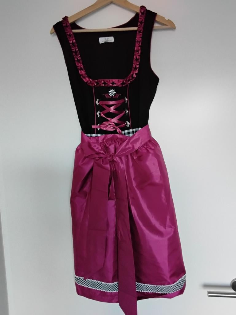 Dirndl zgan, zwart / paars, Waldschütz maat M (40/42), Maat 38/40 (M), Waldschütz, Carnaval, Ophalen of Verzenden