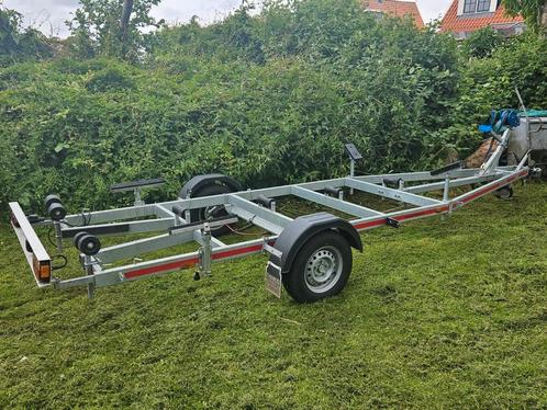 Damco boottrailer DK102 1350kg, Watersport en Boten, Boottrailers, Zo goed als nieuw, Minder dan 1500 kg, Minder dan 6 meter, Geremd