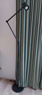 Nymåne staande lamp (IKEA) incl. dimbaar halogeen licht, Huis en Inrichting, Lampen | Vloerlampen, Ophalen, Zo goed als nieuw