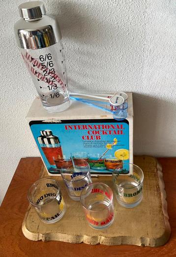 INTERNATIONAL COCKTAIL CLUB beschikbaar voor biedingen