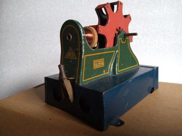 105 years old Electromagnet motor anfoe 1920 beschikbaar voor biedingen