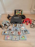 Nintendo 64 + 2 Controllers + Games!, Spelcomputers en Games, Spelcomputers | Nintendo 64, Ophalen, Gebruikt, Met 2 controllers