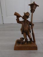 Houten beeldje: Man met fles en hond, Ophalen of Verzenden