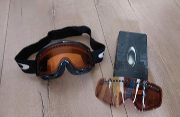 Oakley O-Frame Goggles Carbon plus Iridium vizier beschikbaar voor biedingen