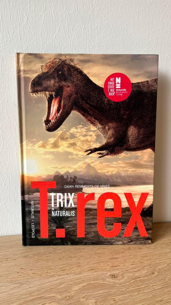 Daan Remmerts de Vries - T.rex Trix in Naturalis, Boeken, Kinderboeken | Jeugd | onder 10 jaar, Zo goed als nieuw, Fictie algemeen