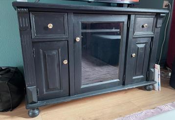Leuke Kast Opknapper! beschikbaar voor biedingen
