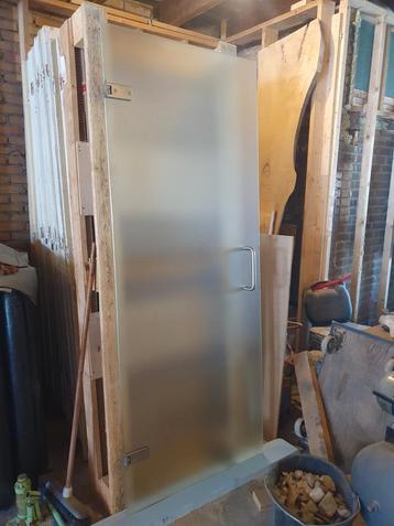 Douchedeur glas binnendeur zo goed als nieuw! beschikbaar voor biedingen