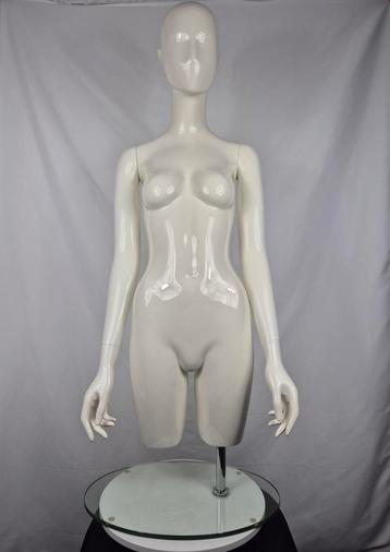 Etalagepop vrouw merk Genesis paspop buste mannequin beschikbaar voor biedingen