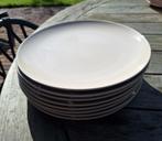 Ikea borden in de kleur creme, Huis en Inrichting, Keuken | Servies, Ophalen, Zo goed als nieuw, Bord(en), Overige stijlen