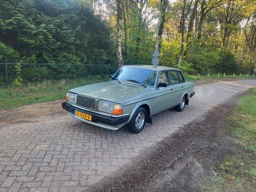 Volvo 240 2.3 GLE AUT 1983 Groen wegenbelasting vrij, Auto's, Volvo, Particulier, Airconditioning, Centrale vergrendeling, Climate control