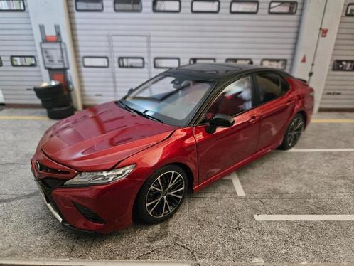 Paudi Models Toyota Camry Sport Edition 2021 1/18 in ovp, Hobby en Vrije tijd, Modelauto's | 1:18, Zo goed als nieuw, Auto, Overige merken