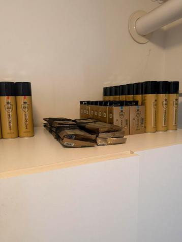 Schoonmaak artikelen voor de schoenen beschikbaar voor biedingen