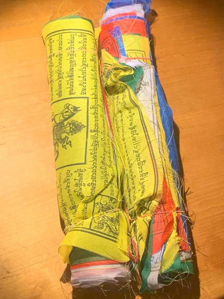 Tibetaanse gebedsvlaggen 2 stuks, Diversen, Vlaggen en Wimpels, Nieuw, Ophalen
