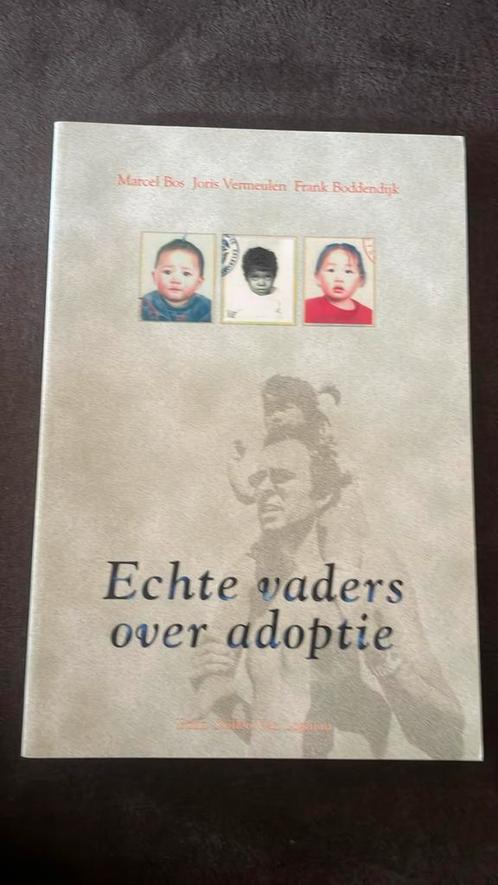 M. Bos - Echte vaders over adoptie, Boeken, Politiek en Maatschappij, Zo goed als nieuw, Maatschappij en Samenleving, Nederland