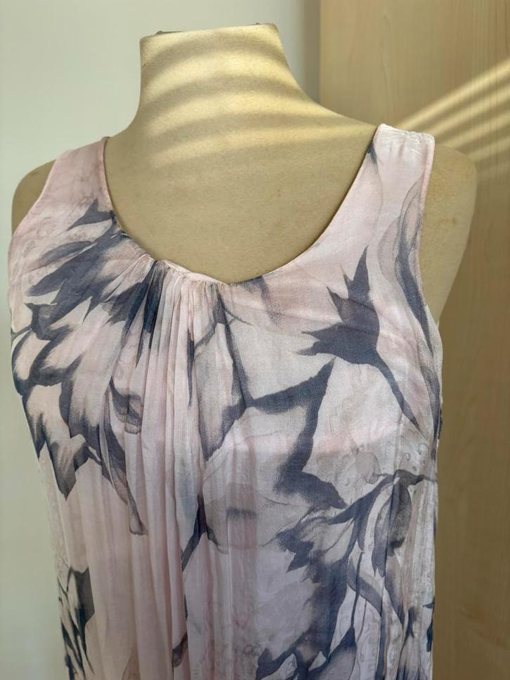 Zomerjurk lang, Kleding | Dames, Jurken, Zo goed als nieuw, Maat 42/44 (L), Roze, Onder de knie, Ophalen of Verzenden