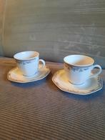 2 Douwe Egberts kop en schotels, Huis en Inrichting, Keuken | Servies, Gebruikt, Ophalen of Verzenden, Overige stijlen, Kop(pen) en/of Schotel(s)