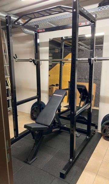 Power Rack & Bench & 2x olympic halterstang inclusief 145kg beschikbaar voor biedingen