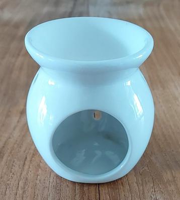 Geglazuurde aromabrander / olieverdamper wit beschikbaar voor biedingen