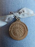 Medaille Maria congregatie JHS verguld, Ophalen of Verzenden, Gebruikt, Sieraad