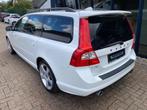 Volvo V70 2.5FT R-Design Automaat 230PK LEER / XENON / PDC /, Auto's, Gebruikt, Zwart, Bluetooth, Onderhoudsboekje