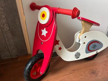 Houten loopfiets beschikbaar voor biedingen