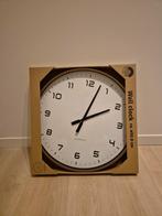 Nieuwe Studio One Wandklok - 50.8 cm, Ophalen of Verzenden, Nieuw, Analoog, Wandklok