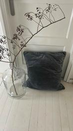 Grijze sierkussen, Ophalen, Zo goed als nieuw, Grijs, Vierkant