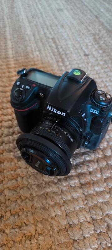 Nikon d300 + nikkor 50mm 1:1.8 beschikbaar voor biedingen