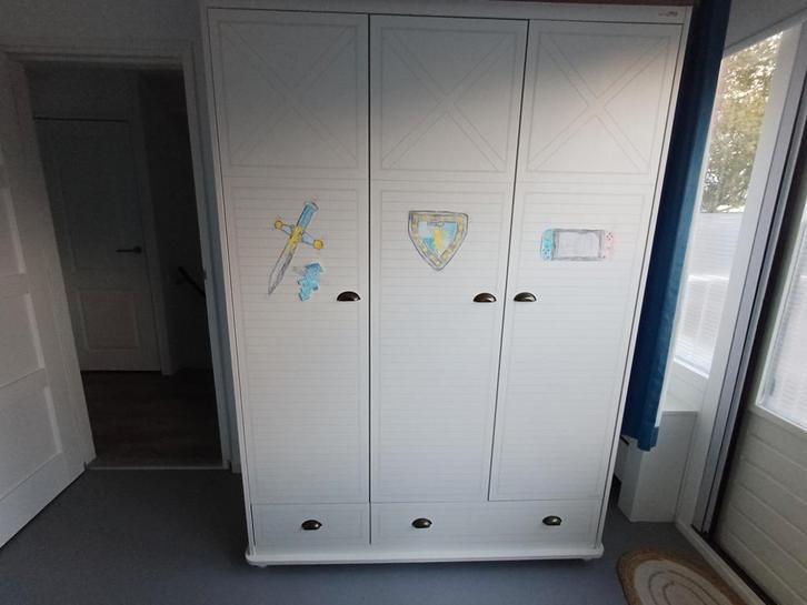 Mooi kledingkast te koop!, Huis en Inrichting, Kasten | Lockerkasten, Zo goed als nieuw, Ophalen
