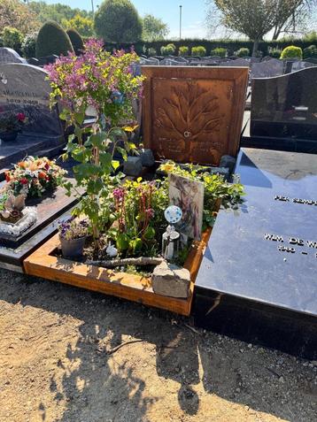 grafmonument op maat van cortenstaal beschikbaar voor biedingen