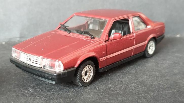 Volvo 780 Coupe Bertone 1:43 Polistil Italy Pol, Hobby en Vrije tijd, Modelauto's | 1:43, Zo goed als nieuw, Verzenden