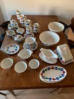 Boerenbont servies, 44 delen, ook los te koop!, Huis en Inrichting, Keuken | Servies, Ophalen, Zo goed als nieuw, Bord(en), Aardewerk