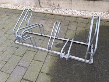 Fietsenrek gegalvaniseerd beschikbaar voor biedingen
