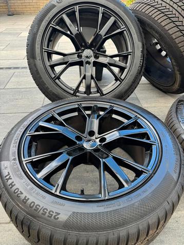 Complete set Audi Q7 etron Continentail banden met velgen beschikbaar voor biedingen