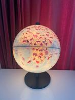 Wereldbollamp met  dieren, Huis en Inrichting, Woonaccessoires | Wereldbollen, Ophalen of Verzenden, Zo goed als nieuw
