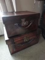 antieke bruine VIERKANTE LEREN KOFFER + ACCESSOIRES, Ophalen of Verzenden