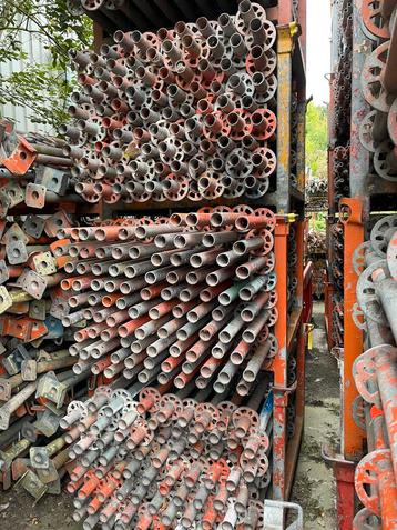 Layer staanders, 2 en 3 meter beschikbaar voor biedingen