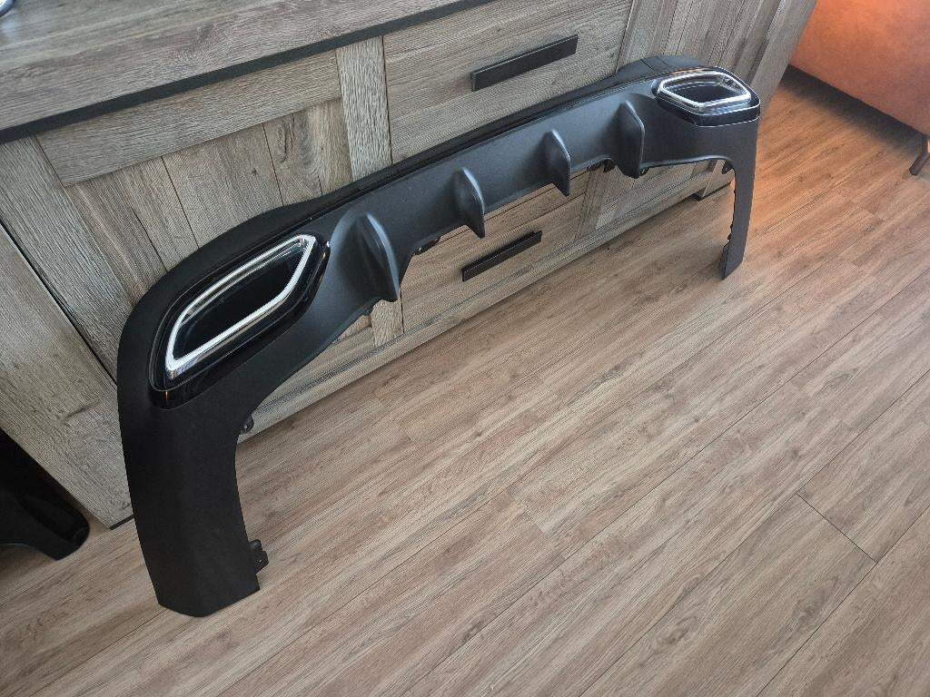 Originele Mercedes CLA C118 AMG Line diffuser, Auto-onderdelen, Gebruikt, Mercedes-Benz, Ophalen of Verzenden, Achter