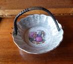 vintage schaaltje - porselein - nieuw - bonbon of petit four, Huis en Inrichting, Keuken | Servies, Verzenden, Nieuw, Schaal of Schalen