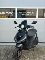 Piaggio zip 50cc 3v 4t 2020 black on black, Fietsen en Brommers, Scooters | Piaggio, Maximaal 25 km/u, Benzine, 50 cc, Ophalen of Verzenden