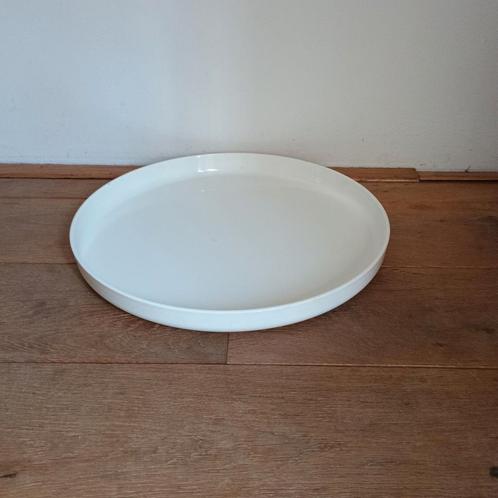 Rond en stevig wit dienblad, Huis en Inrichting, Woonaccessoires | Dienbladen, Gebruikt, Kunststof, Rond, Ophalen
