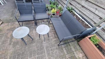 4 Delige Loungeset zwart licht gewicht. beschikbaar voor biedingen