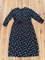 Uniqlo jurk - Zwart Wit Bloemen - Maat Large / 42, Zwart, Maat 42/44 (L), Ophalen of Verzenden, Zo goed als nieuw