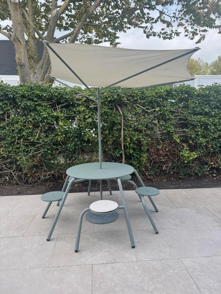 - 45% ! Extremis virus picknick tafel 5 zits - SHOWROOMMODEL, Tuin en Terras, Picknicktafels, Zo goed als nieuw, Rond, Aluminium
