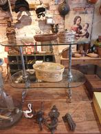 Oude winkel etagere met glazen bladen, Antiek en Kunst, Curiosa en Brocante, Ophalen