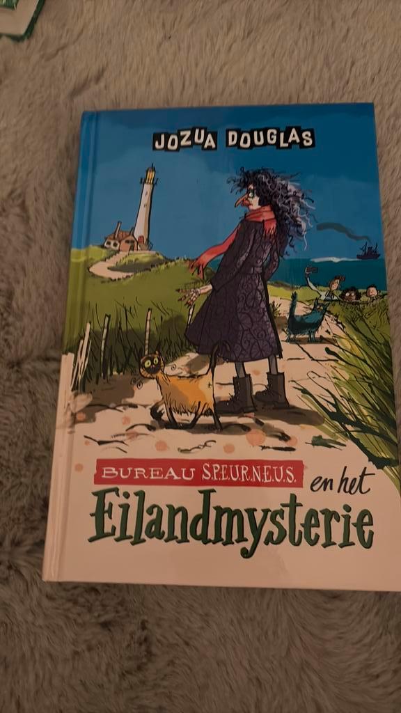 Jozua Douglas - Bureau Speurneus en het eilandmysterie, Boeken, Kinderboeken | Jeugd | 10 tot 12 jaar, Zo goed als nieuw, Ophalen of Verzenden