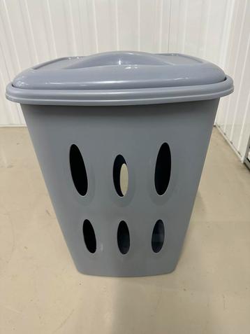 Wasmand Grijs  beschikbaar voor biedingen