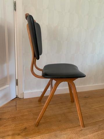 Retro vintage eetkamerstoelen zwart leer beschikbaar voor biedingen